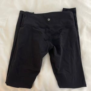 Classic Lululemon low rise black leggings